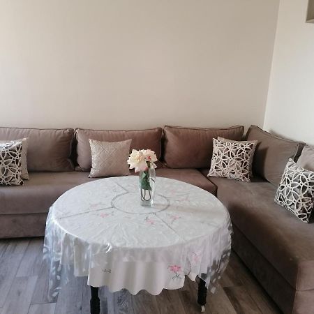 Appartement Pour Famille As-Sawíra Exteriér fotografie